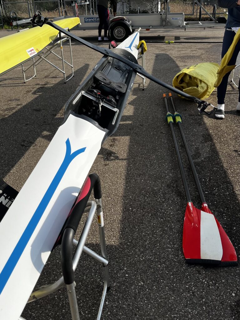 Vends Skiff Filippi F44 aile arrière carbone