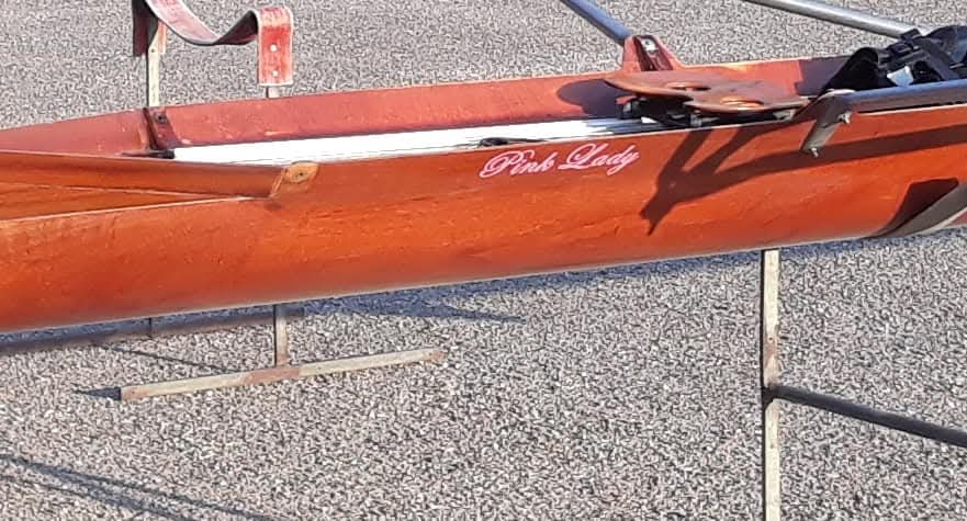 Skiff Douglas aviron de rivière