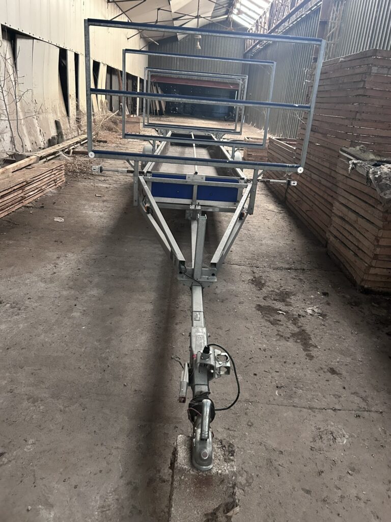 Vend remorque à bateaux – PTAC 750 kg