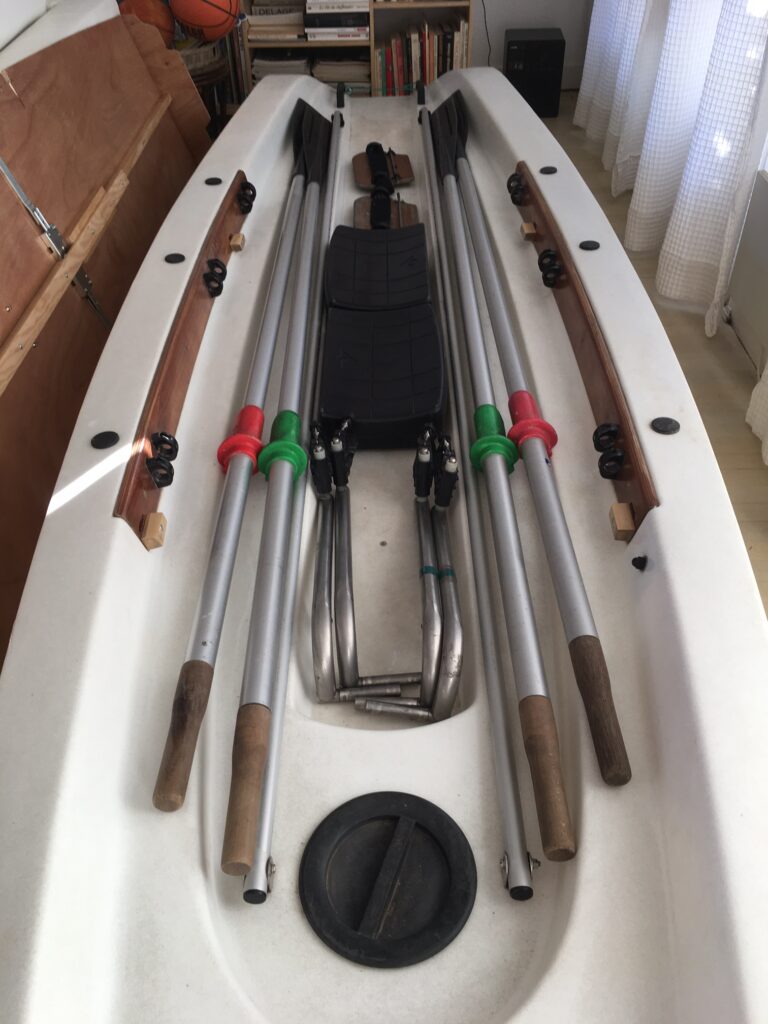 YOLE CLUB VIRUS BOAT aviron simple et/ou double