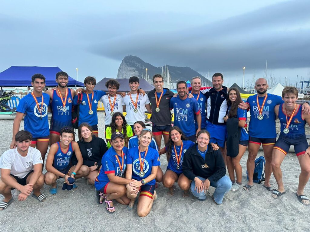 Entraîneur d’aviron expérimenté – Aviron olympique et Beach Sprint – Disponible pour mobilité
